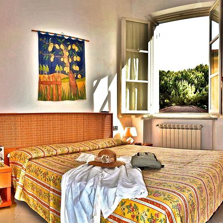 Hotel Villa Fiorisella Марина-ди-Масса Экстерьер фото
