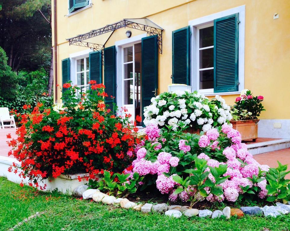 Hotel Villa Fiorisella Марина-ди-Масса Экстерьер фото