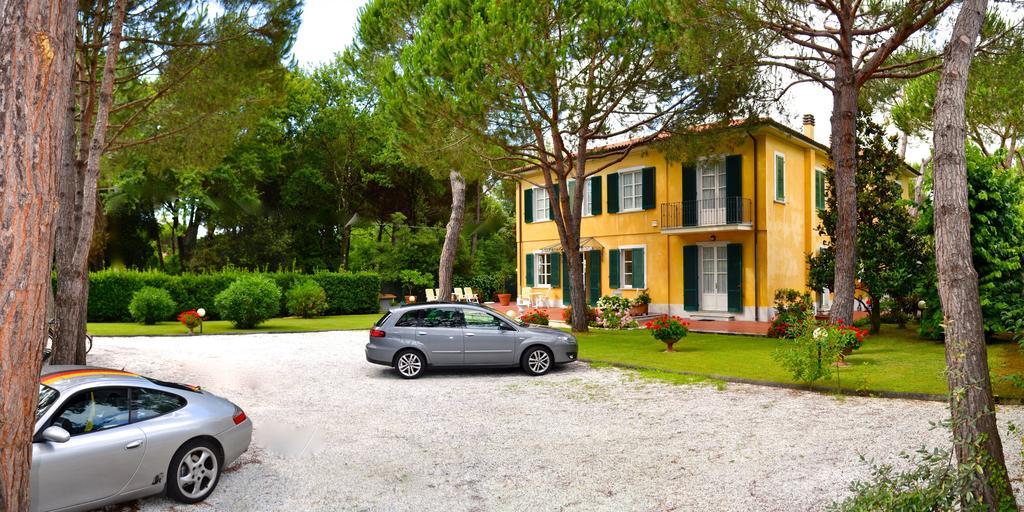 Hotel Villa Fiorisella Марина-ди-Масса Экстерьер фото